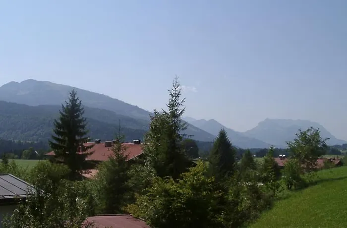 Gaestehaus Sonnenbichl Guest house Reit im Winkl