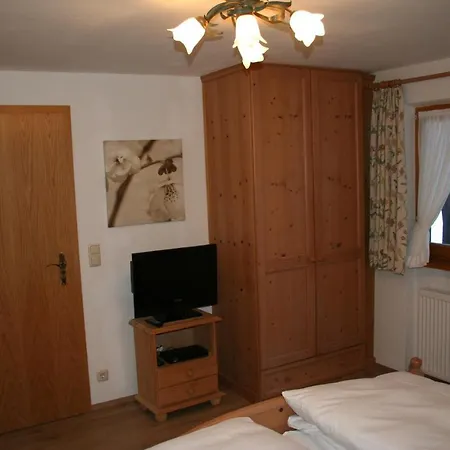 Gaestehaus Sonnenbichl Гостевой дом *